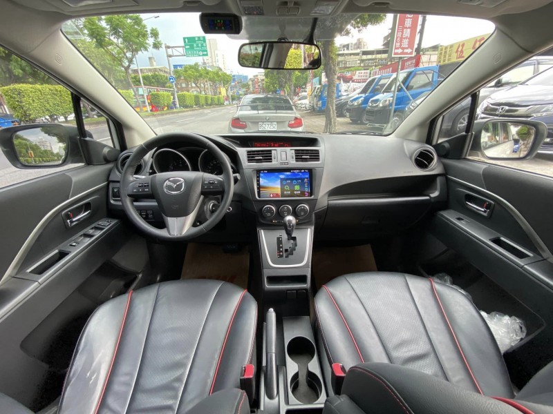 Mazda  Mazda5 金鑽店~馬5 正7人座 最頂級旗艦版 里程保證 雙電動滑門 循跡防滑 6安 定速 安卓機 倒車影像 天窗 光感應頭燈 雨滴感應刷 前駐雷達 導航 電動座椅 後座出風口 恆溫空調 方向盤快控鍵 HID頭燈 等多項配備！ | 新北市汽車商業同業公會｜TACA優良車商聯盟｜中古、二手車買車賣車公會認證保固