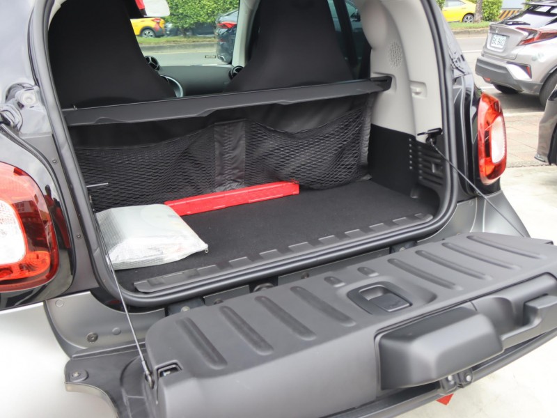 Smart  SMART FORTWO 會長の店認證車/0利率 認證 保固 台北唯一 消光灰黑 保值神車 Smart Fortwo  | 新北市汽車商業同業公會｜TACA優良車商聯盟｜中古、二手車買車賣車公會認證保固