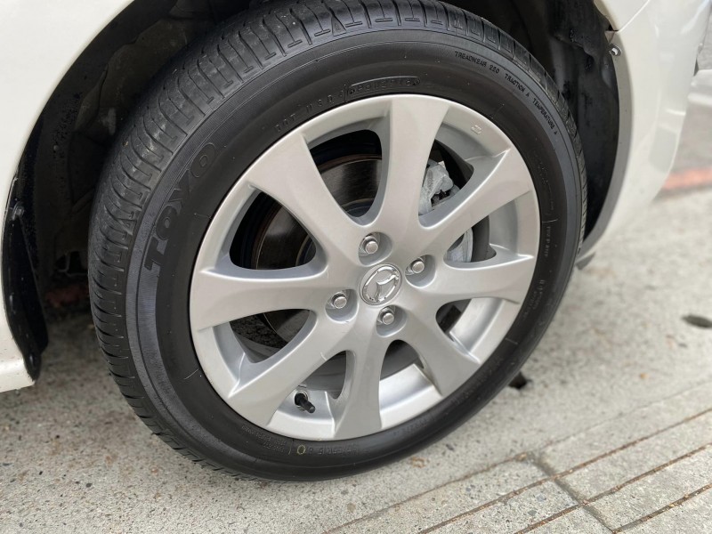 Mazda  Mazda2 金鑽店~馬2 白色 1.5 日係進口掀背小車  省油省稅金 里程保證只跑7萬多公里 加裝安卓機 倒車螢幕 代步車首選！ | 新北市汽車商業同業公會｜TACA優良車商聯盟｜中古、二手車買車賣車公會認證保固