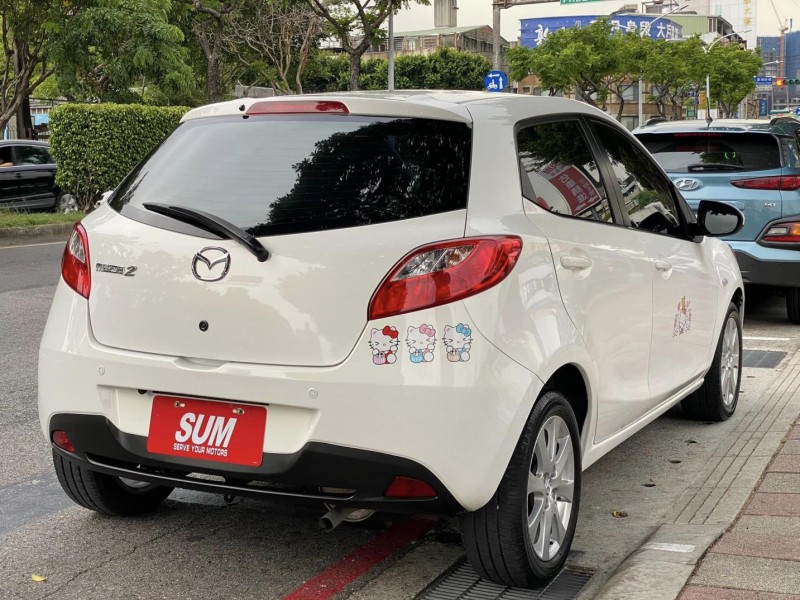 Mazda  Mazda2 金鑽店~馬2 白色 1.5 日係進口掀背小車  省油省稅金 里程保證只跑7萬多公里 加裝安卓機 倒車螢幕 代步車首選！ | 新北市汽車商業同業公會｜TACA優良車商聯盟｜中古、二手車買車賣車公會認證保固