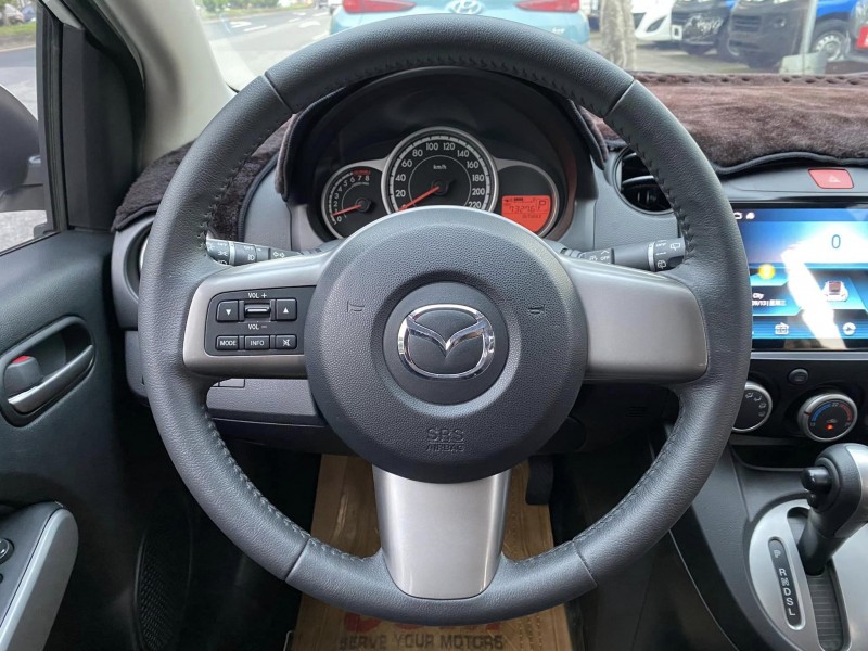 Mazda  Mazda2 金鑽店~馬2 白色 1.5 日係進口掀背小車  省油省稅金 里程保證只跑7萬多公里 加裝安卓機 倒車螢幕 代步車首選！ | 新北市汽車商業同業公會｜TACA優良車商聯盟｜中古、二手車買車賣車公會認證保固