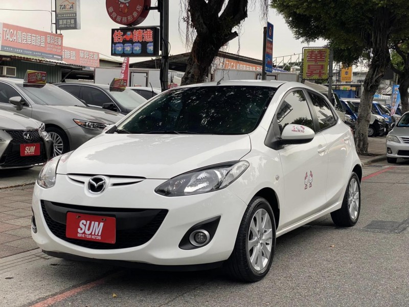 Mazda  Mazda2 金鑽店~馬2 白色 1.5 日係進口掀背小車  省油省稅金 里程保證只跑7萬多公里 加裝安卓機 倒車螢幕 代步車首選！ | 新北市汽車商業同業公會｜TACA優良車商聯盟｜中古、二手車買車賣車公會認證保固