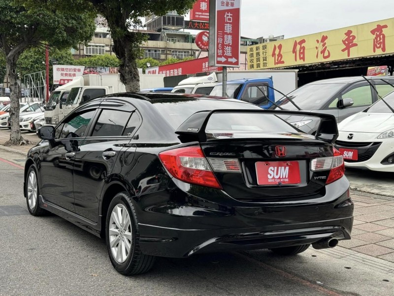 Honda  Civic 金鑽店~Civic 九代 1.8 VTi-S 黑色 4安 定速 天窗 多功能大螢幕 導航 藍芽系統 換檔撥片 恆溫空調HID頭燈 等多項配備！ 省油代步車 | 新北市汽車商業同業公會｜TACA優良車商聯盟｜中古、二手車買車賣車公會認證保固