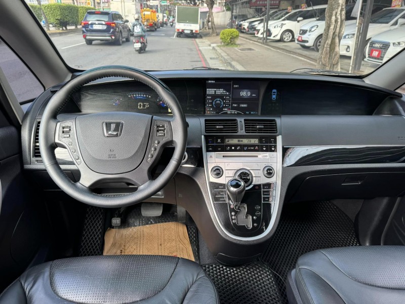 Luxgen  7 MPV 金鑽店~納智捷MPV 7 頂級配備 導航 360度環景 中央螢幕 循跡防滑 定速 免鑰啟動車門鎖 右側攝影機 天窗 雙電動滑門 車道偏離警示 雙安 藍芽影音 等多項配備！ | 新北市汽車商業同業公會｜TACA優良車商聯盟｜中古、二手車買車賣車公會認證保固