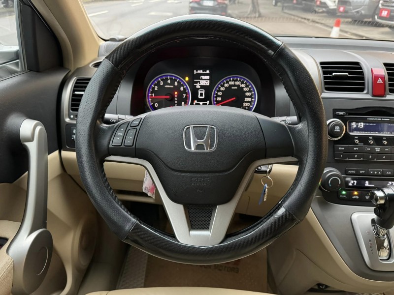 Honda  CR-V 金鑽店~CR-V 2.0 灰 便宜的又好開的休旅車來囉！里程保證 車況超優 上山 環島 不是問題 適合家庭出遊的休旅車！ | 新北市汽車商業同業公會｜TACA優良車商聯盟｜中古、二手車買車賣車公會認證保固