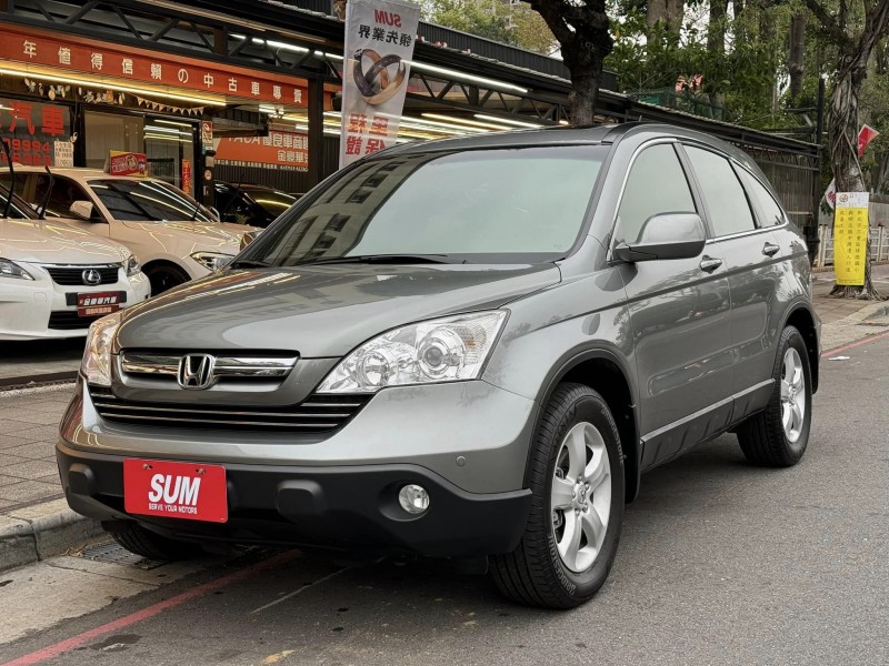 Honda  CR-V 金鑽店~CR-V 2.0 灰 便宜的又好開的休旅車來囉！里程保證 車況超優 上山 環島 不是問題 適合家庭出遊的休旅車！ | 新北市汽車商業同業公會｜TACA優良車商聯盟｜中古、二手車買車賣車公會認證保固