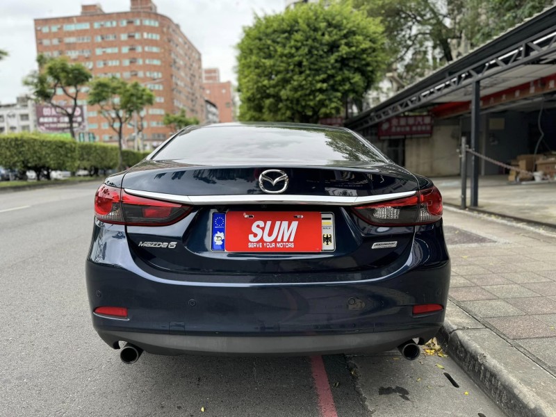 Mazda  Mazda6 金鑽店~超優的美車 時尚經濟實惠 2016年式 馬6 汽油版2.0 里程保證只跑9萬多公里 主要配備有 胎壓監控 車道變換輔助 斜坡起步輔助 循跡防滑 6安 免鑰啟動車門鎖 定速 導航 倒車影像 電動摺疊後視鏡 分區恆溫空調 雙電動座椅 粉塵過濾器 後座出風口 等多項配備！ | 新北市汽車商業同業公會｜TACA優良車商聯盟｜中古、二手車買車賣車公會認證保固