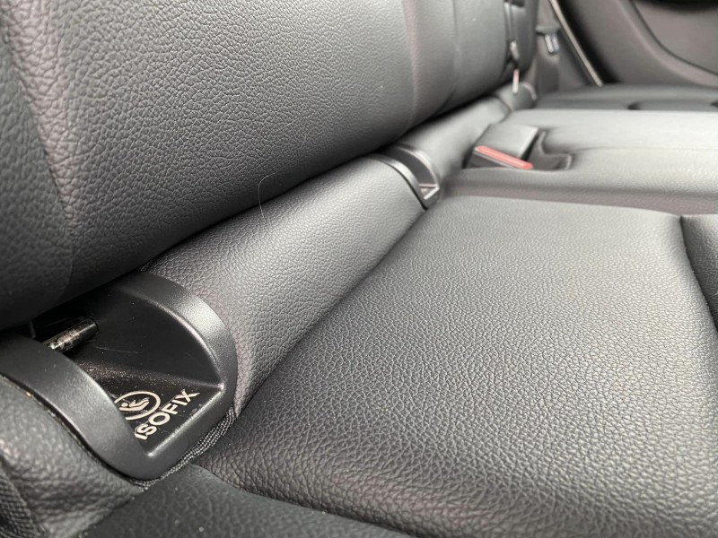 Mercedes-Benz/賓士   B-CLASS  B180 金鑽店~總代理B180白 原廠保養 里程保證只跑6萬多公里 小改款 免鑰啟動 後座出風口 定速 自動停車 循跡防滑 9安 主動式安全防護系統 胎壓監控 等多樣配備！ | 新北市汽車商業同業公會｜TACA優良車商聯盟｜中古、二手車買車賣車公會認證保固