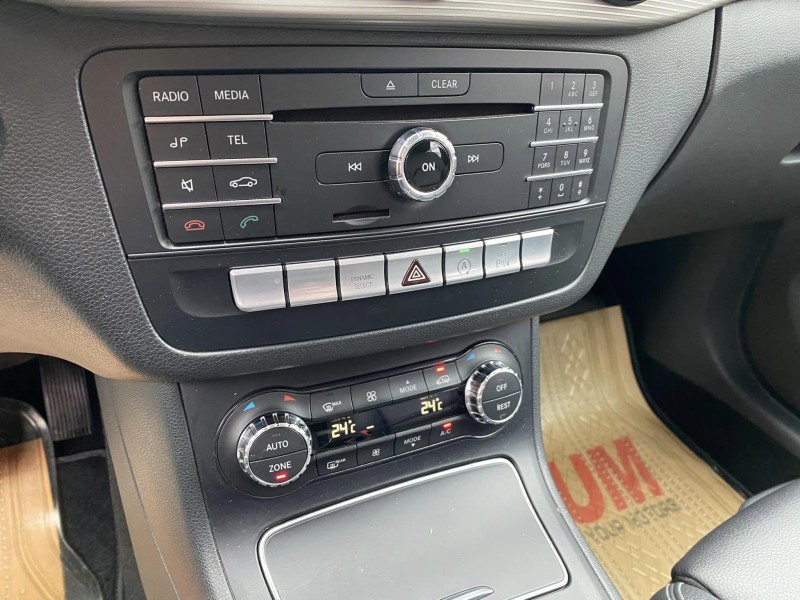 Mercedes-Benz/賓士   B-CLASS  B180 金鑽店~總代理B180白 原廠保養 里程保證只跑6萬多公里 小改款 免鑰啟動 後座出風口 定速 自動停車 循跡防滑 9安 主動式安全防護系統 胎壓監控 等多樣配備！ | 新北市汽車商業同業公會｜TACA優良車商聯盟｜中古、二手車買車賣車公會認證保固
