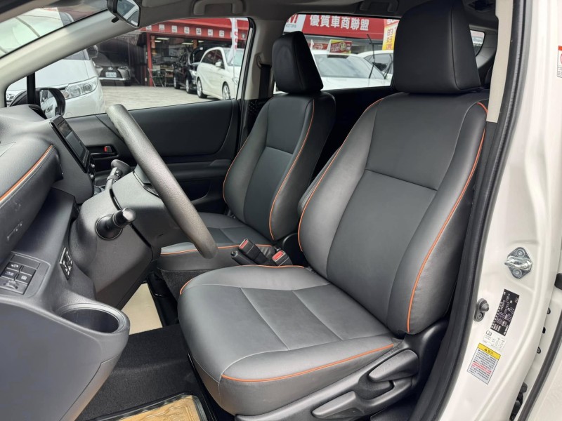 Toyota  SIENTA 金鑽店~SIENTA 1.8 雙電滑門 車道偏離 變換輔助系統 AEB自動緊急煞車系統 遠光燈自動控制 胎壓監控 斜坡起步輔助 循跡防滑 8安 免鑰啟動車門鎖 定速 光感應頭燈 電動摺疊後視鏡 盲點偵測 藍芽通訊 方向盤快控鍵 恆溫空調 後座出風口 粉塵過濾器 LED日行燈 等多項配備！ | 新北市汽車商業同業公會｜TACA優良車商聯盟｜中古、二手車買車賣車公會認證保固