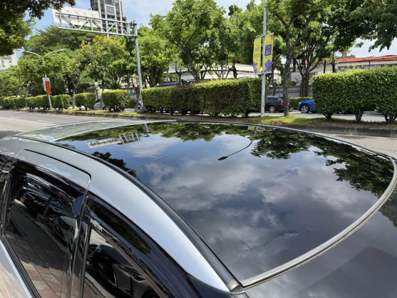 Toyota  Previa 金鑽店~PREVIA 3.5旗艦版 大馬力 主要配備有，全景天窗 循跡防滑 斜坡起步輔助 7安 免鑰啟動車門鎖 定速 導航 倒車影像 光感應頭燈 雙電動滑門 電動尾門 電動摺疊後視鏡 後座影音 後座出風口 分區恆溫空調 電動座椅 電熱椅 粉塵過濾器 HID頭燈 等多項配備！ | 新北市汽車商業同業公會｜TACA優良車商聯盟｜中古、二手車買車賣車公會認證保固
