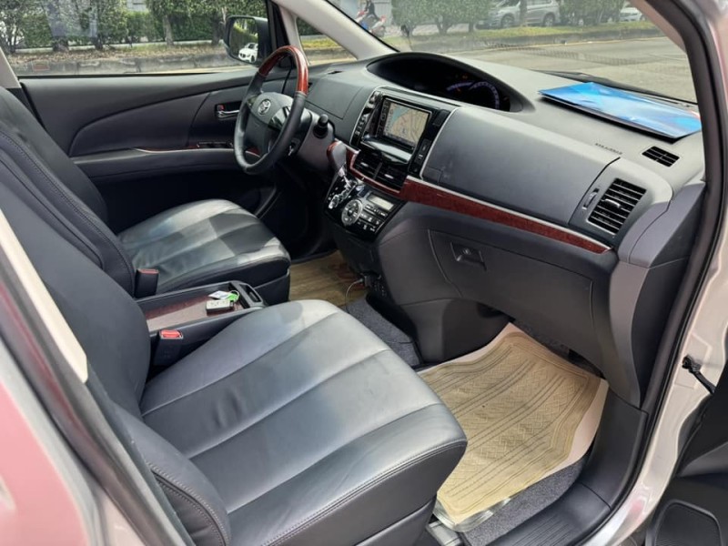 Toyota  Previa 金鑽店~PREVIA 3.5旗艦版 大馬力 主要配備有，全景天窗 循跡防滑 斜坡起步輔助 7安 免鑰啟動車門鎖 定速 導航 倒車影像 光感應頭燈 雙電動滑門 電動尾門 電動摺疊後視鏡 後座影音 後座出風口 分區恆溫空調 電動座椅 電熱椅 粉塵過濾器 HID頭燈 等多項配備！ | 新北市汽車商業同業公會｜TACA優良車商聯盟｜中古、二手車買車賣車公會認證保固