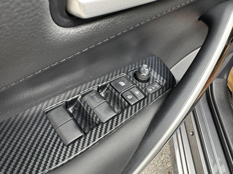 Toyota  Altis 金鑽店~ALTIS油電 里程保證只跑3萬多公里!! 車況超優 主要配備有，ACC自動跟車升級全速域 車道偏離 車道變換 車道維持 循跡防滑 斜坡起步輔助 AEB自動煞停 遠光燈自動控制 胎壓監控 9安 免鑰啟動車門鎖 定速 盲點偵測 安卓機 導航 倒車影像 恆溫空調 粉塵過濾器 後座出風口 LED日行燈 等超多項配備！ | 新北市汽車商業同業公會｜TACA優良車商聯盟｜中古、二手車買車賣車公會認證保固