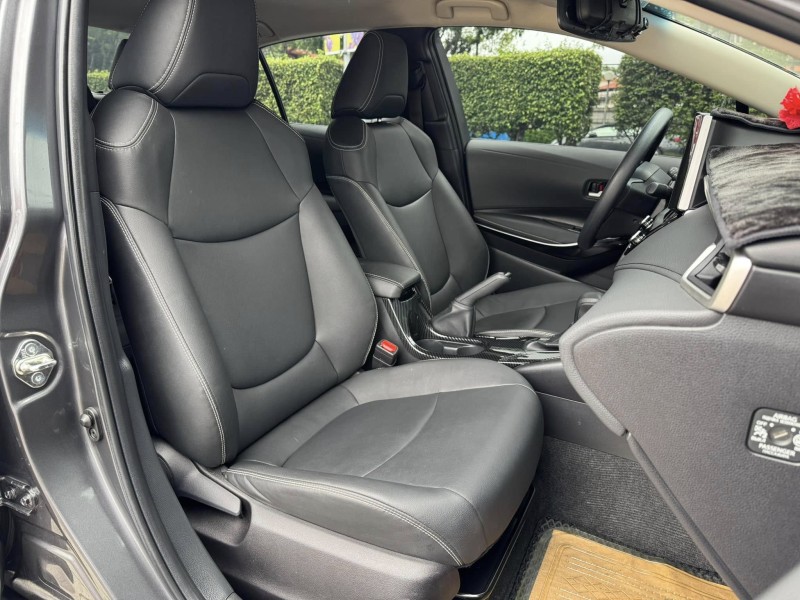 Toyota  Altis 金鑽店~ALTIS油電 里程保證只跑3萬多公里!! 車況超優 主要配備有，ACC自動跟車升級全速域 車道偏離 車道變換 車道維持 循跡防滑 斜坡起步輔助 AEB自動煞停 遠光燈自動控制 胎壓監控 9安 免鑰啟動車門鎖 定速 盲點偵測 安卓機 導航 倒車影像 恆溫空調 粉塵過濾器 後座出風口 LED日行燈 等超多項配備！ | 新北市汽車商業同業公會｜TACA優良車商聯盟｜中古、二手車買車賣車公會認證保固