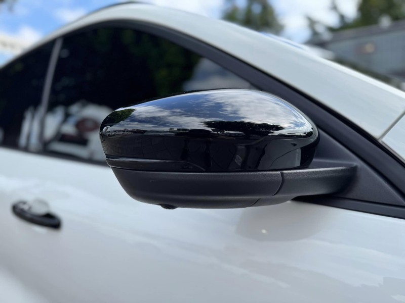 Ford/福特  Kuga 金鑽店~Kuga  ST-Line AWD 2.0 新車價120幾萬 6大系統 原廠保固中 里程保證只跑3萬多公里！主要配備有，ACC主動跟車 車道維持輔助 車道變換輔助 車道偏離警示 循跡防滑 斜坡起步輔助 AEB自動緊急煞車 7安 遠光燈自動控制 胎壓監控 免鑰啟動車門鎖 定速 360度環景影像 雨滴感應雨刷 光感應頭燈 全景天窗 電動尾門 HUD抬頭顯示器 電動摺疊後視鏡 導航 換檔撥片 分區恆溫空調 粉塵過濾器 電動座椅 後座出風口 雙前座跑車座椅 LED頭燈 尾燈 日行燈 主動轉向燈 空力套件  | 新北市汽車商業同業公會｜TACA優良車商聯盟｜中古、二手車買車賣車公會認證保固