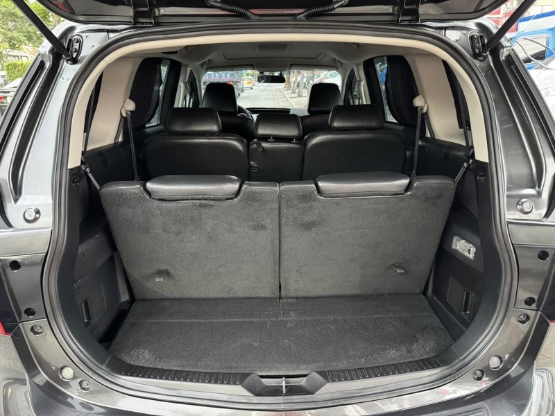 Mazda  Mazda5 金鑽店~馬5灰 里程保證 6安 定速 天窗 雙電動滑門 雨滴感應雨刷 光感應頭燈 恆溫空調 方向盤快控鍵 後座出風口 HID頭燈 安卓機 倒車影像 無線Apple CarPlay等多項配備！ | 新北市汽車商業同業公會｜TACA優良車商聯盟｜中古、二手車買車賣車公會認證保固