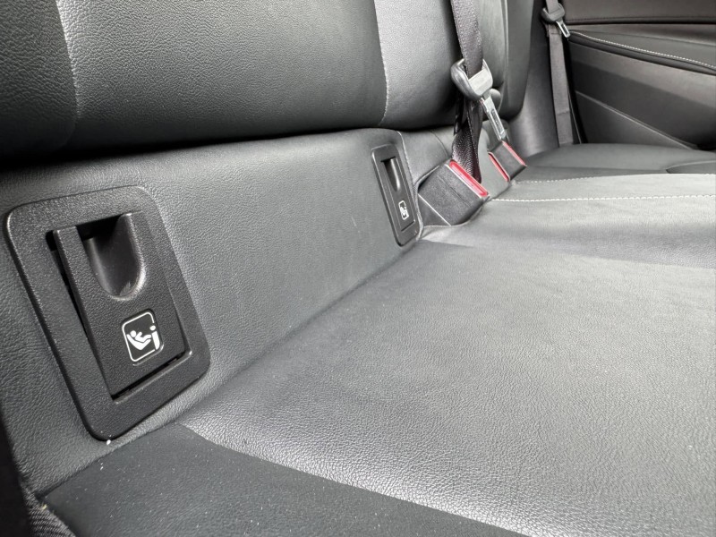Toyota  Altis 金鑽店~ALTIS 1.8 灰 主要配備有 ACC主動跟車系統 車道偏離警示 車道維持輔助 斜坡起步輔助 AEB自動緊急煞車 遠光燈自動控制 胎壓監控 循跡防滑 9安 定速 光感應頭燈 電動折疊後視鏡 恆溫空調 粉塵過濾器 後座出風口 LED日行燈 尾燈 等多項配備！ | 新北市汽車商業同業公會｜TACA優良車商聯盟｜中古、二手車買車賣車公會認證保固