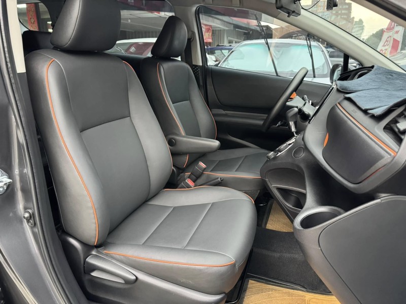 Toyota  SIENTA 金鑽店~SIENTA 1.8 正7人座 雙電動滑門 車道變換輔助系統 倒車影像 胎壓監控 斜坡起步輔助 循跡防滑 8安 免鑰啟動車門鎖 定速 光感應頭燈 電動摺疊後視鏡 盲點偵測 藍芽通訊 方向盤快控鍵 恆溫空調 後座出風口 粉塵過濾器 LED日行燈 等多項配備！ | 新北市汽車商業同業公會｜TACA優良車商聯盟｜中古、二手車買車賣車公會認證保固