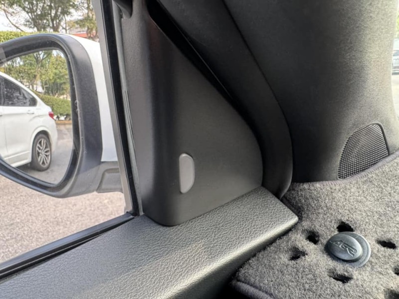 Nissan  Kicks 金鑽店~Kicks 1.5 智行旗艦版 主要配備有 車道偏離警示 車道變換輔助 AEB自動緊急煞車 遠光燈自動控制 胎壓監控 斜坡起步輔助 循跡防滑 6安 免鑰啟動車門鎖 定速 倒車影像輔助 360度環景影像 光感應頭燈 電動摺疊後視鏡 選配前後行車記錄器 Apple CarPlay 恆溫空調 粉塵過濾器 LED頭燈 車頂行李架 空力套件 等超多項配備！ | 新北市汽車商業同業公會｜TACA優良車商聯盟｜中古、二手車買車賣車公會認證保固