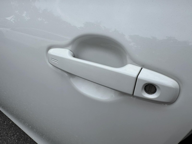 Toyota  SIENTA 金鑽店~SIENTA 1.8 正7人座 只跑7000多公里 雙電滑門 360度環景影像 車道偏離 變換輔助系統 AEB自動緊急煞車系統 遠光燈自動控制 胎壓監控 斜坡起步輔助 循跡防滑 8安 免鑰啟動車門鎖 定速 光感應頭燈 電動摺疊後視鏡 盲點偵測 導航 ￼Apple CarPlay 藍芽通訊 方向盤快控鍵 抬頭顯示器 前後行車記錄器 恆溫空調 後座出風口 粉塵過濾器 LED日行燈 等多項配備！ | 新北市汽車商業同業公會｜TACA優良車商聯盟｜中古、二手車買車賣車公會認證保固