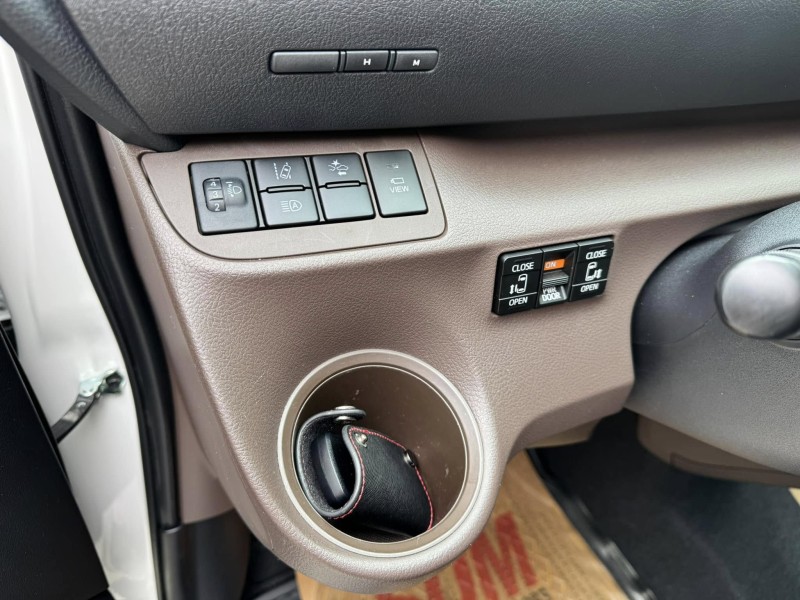 Toyota  SIENTA 金鑽店~SIENTA 1.8 正7人座 只跑7000多公里 雙電滑門 360度環景影像 車道偏離 變換輔助系統 AEB自動緊急煞車系統 遠光燈自動控制 胎壓監控 斜坡起步輔助 循跡防滑 8安 免鑰啟動車門鎖 定速 光感應頭燈 電動摺疊後視鏡 盲點偵測 導航 ￼Apple CarPlay 藍芽通訊 方向盤快控鍵 抬頭顯示器 前後行車記錄器 恆溫空調 後座出風口 粉塵過濾器 LED日行燈 等多項配備！ | 新北市汽車商業同業公會｜TACA優良車商聯盟｜中古、二手車買車賣車公會認證保固