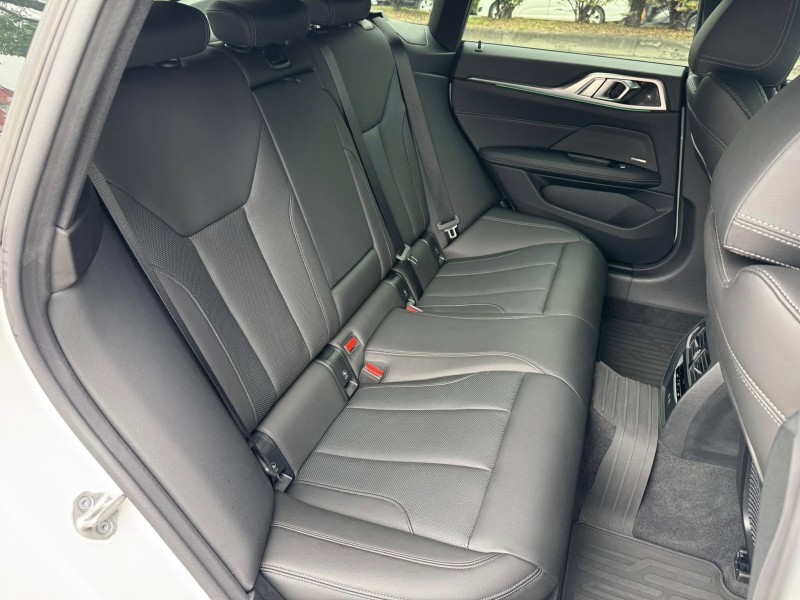 BMW/ 寶馬  4 SERIES  420i M Sport 金鑽店~BMW總代理420i M-Sport  G26 白 認證車履約保證！主要配備有，ACC主動跟車 車道維持 變換 輔助 偏離警示 循跡防滑 斜坡起步 AEB自動煞停 8安 胎壓監控 免鑰啟動車門鎖 定速 360度環景影像 自動停車 光感應頭燈 雨滴感應雨刷 電動摺疊後視鏡 選配HUD抬頭顯示器 分區恆溫空調 換檔撥片 粉塵過濾器 雙前座跑車座椅 雙電動座椅 後座出風口 LED頭燈 尾燈 日行燈 空力套件 導航 Apple CarPlay 等超多項配備！ | 新北市汽車商業同業公會｜TACA優良車商聯盟｜中古、二手車買車賣車公會認證保固