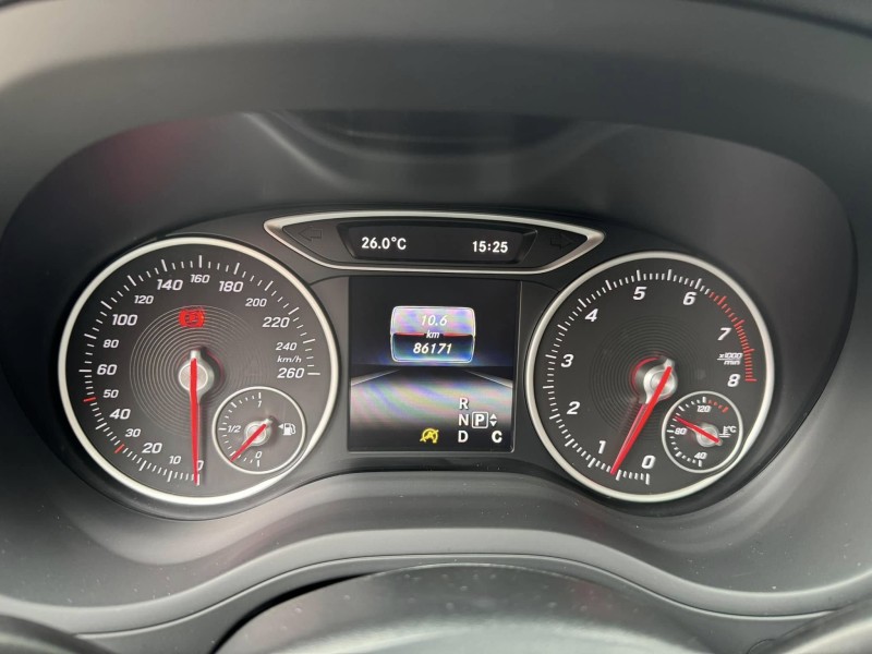 Mercedes-Benz/賓士   B-CLASS  B200 金鑽店~小改款 總代理B200 里程履約保證只跑8萬多公里 白色 全景天窗 雙電動記憶座椅 9安 循跡防滑 主動式安全預防系統 胎壓監控 免鑰啟動車門鎖 定速 自動停車 光感應頭燈 雨滴感應雨刷 倒車影像 後座出風口 藍芽通訊 換檔撥片 LED頭燈 尾燈 日行燈 等多項配備！ | 新北市汽車商業同業公會｜TACA優良車商聯盟｜中古、二手車買車賣車公會認證保固