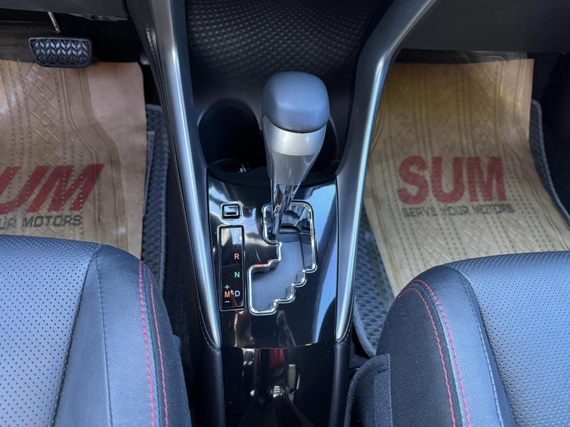 Toyota  Yaris 金鑽店~YARIS  1.5  S版 主要配備有，循跡防滑 斜坡起步 胎壓監控 7安 免鑰啟動車門鎖 定速 光感應頭燈 電動摺疊後視鏡 原廠大螢幕 導航 倒車影像 Apple CarPlay  LED日行燈 尾燈 空力套件等多項配備！ | 新北市汽車商業同業公會｜TACA優良車商聯盟｜中古、二手車買車賣車公會認證保固