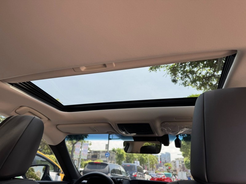 Lexus  ES200 金鑽店~ES200 里程保證只跑7千公里  ACC自動跟車 車道偏離警示 胎壓 斜坡輔助 循跡防滑 定速 免鑰啟動 摸門感應 十安 雙電動座椅 等多樣配備！ | 新北市汽車商業同業公會｜TACA優良車商聯盟｜中古、二手車買車賣車公會認證保固
