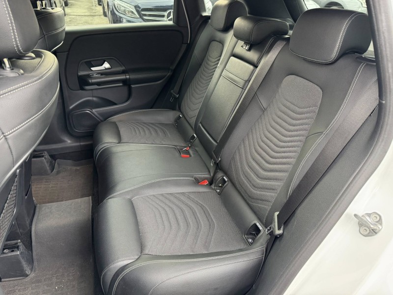 Mercedes-Benz/賓士   B-CLASS  B180 金鑽店~總代理B180大改款•一手車保證跑1萬8千公里.選配電尾門＋360度環景＋摸門 | 新北市汽車商業同業公會｜TACA優良車商聯盟｜中古、二手車買車賣車公會認證保固