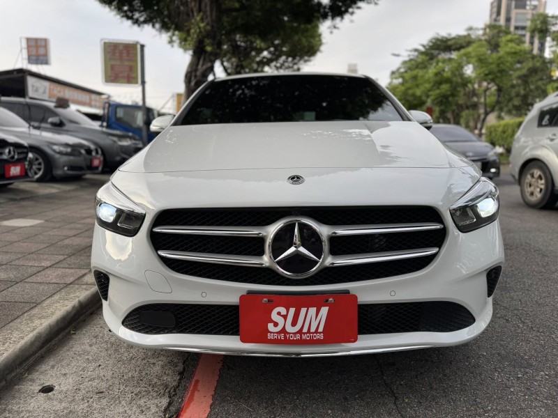 Mercedes-Benz/賓士   B-CLASS  B180 金鑽店~總代理B180大改款•一手車保證跑1萬8千公里.選配電尾門＋360度環景＋摸門 | 新北市汽車商業同業公會｜TACA優良車商聯盟｜中古、二手車買車賣車公會認證保固