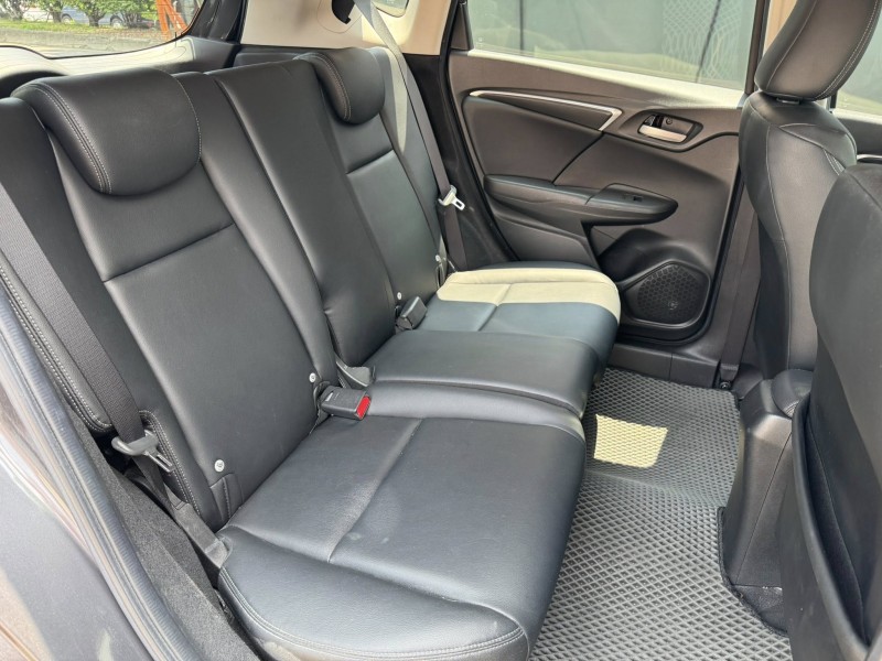 Honda  FIT 金鑽店~旗艦S版小改款1.5S‧一手車＋保證保證（原廠保養車）/衛星導航/倒車顯影/皮椅/極美車況 | 新北市汽車商業同業公會｜TACA優良車商聯盟｜中古、二手車買車賣車公會認證保固