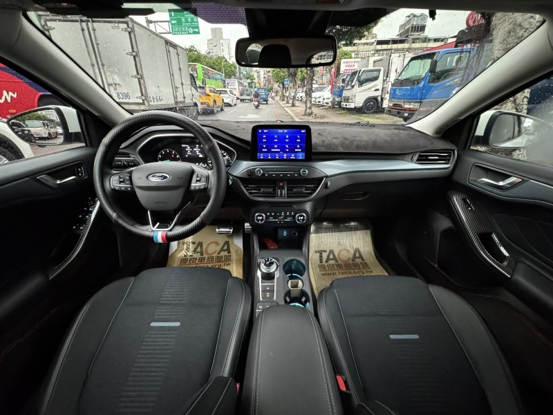 Ford/福特  Focus 金鑽店~FOCUS 1.5 任性版 旅行式 選配加裝360度環景影像 加購延長原廠保固6年 里程保證只跑18000公里 | 新北市汽車商業同業公會｜TACA優良車商聯盟｜中古、二手車買車賣車公會認證保固