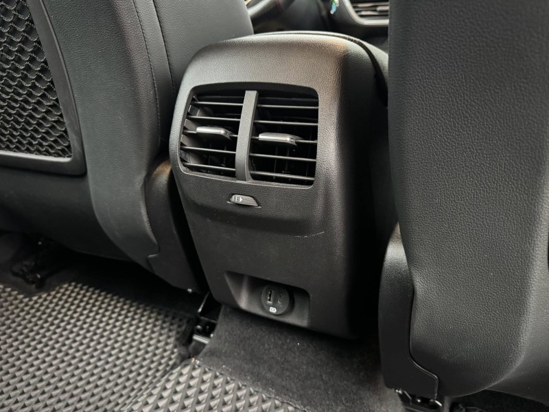 Ford/福特  Focus 金鑽店~FOCUS 1.5 任性版 旅行式 選配加裝360度環景影像 加購延長原廠保固6年 里程保證只跑18000公里 | 新北市汽車商業同業公會｜TACA優良車商聯盟｜中古、二手車買車賣車公會認證保固