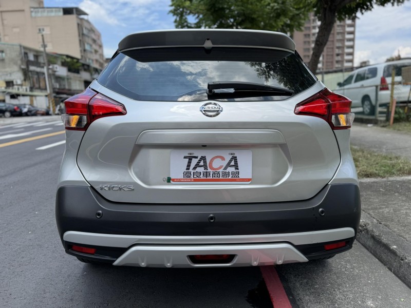Nissan  Kicks 金鑽店~超時尚 大小空間剛剛好的小休旅 家庭用車來囉！2022年式 Kicks 1.5 智行旗艦版 里程保證只跑9千多公里！ | 新北市汽車商業同業公會｜TACA優良車商聯盟｜中古、二手車買車賣車公會認證保固