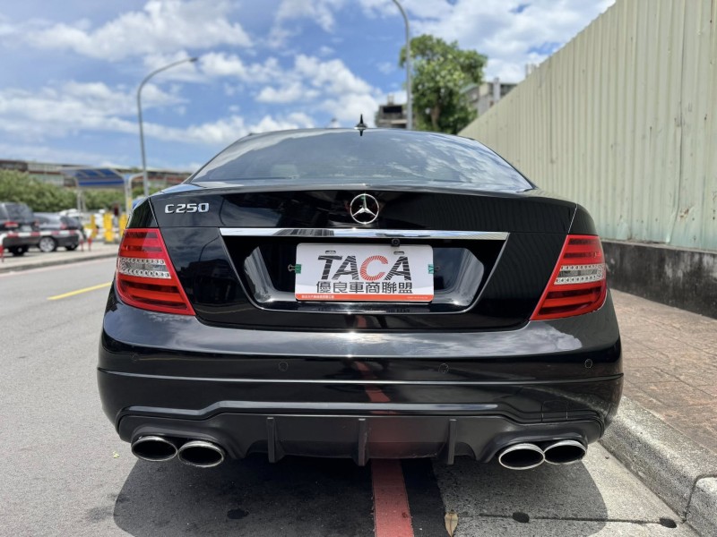 Mercedes-Benz/賓士   C-CLASS  C250 金鑽店~  C250 AMG版 1.8 直列4缸 渦輪增壓 204匹 7速手自排 天窗 定速 電動座椅 9安 安卓機 無線Apple CarPlay   | 新北市汽車商業同業公會｜TACA優良車商聯盟｜中古、二手車買車賣車公會認證保固
