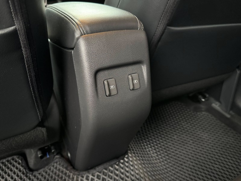 Nissan  Kicks 金鑽店~Kicks 大改款 旗艦版1.6 自然進氣 直列4缸 135匹馬力 加購平衡桿 下護板 底盤防鏽 原廠6年6大系統保固 里程保證只跑16000多公里！ | 新北市汽車商業同業公會｜TACA優良車商聯盟｜中古、二手車買車賣車公會認證保固