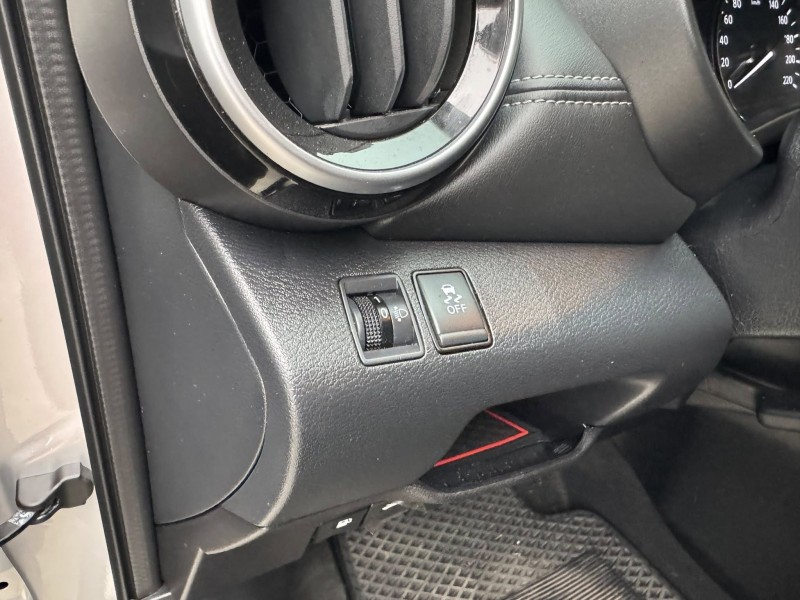 Nissan  Kicks 金鑽店~Kicks 大改款 旗艦版1.6 自然進氣 直列4缸 135匹馬力 加購平衡桿 下護板 底盤防鏽 原廠6年6大系統保固 里程保證只跑16000多公里！ | 新北市汽車商業同業公會｜TACA優良車商聯盟｜中古、二手車買車賣車公會認證保固