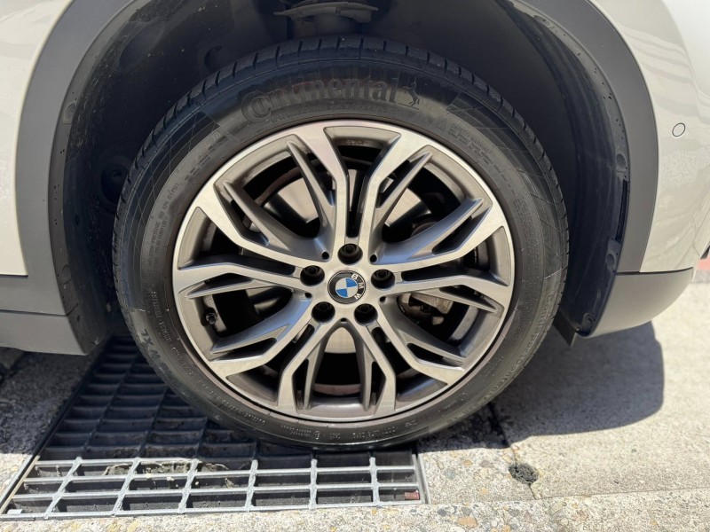 BMW/ 寶馬  X1 SERIES  X1 sDrive20i 金鑽店~BMW X1 總代理 20i  渦輪增壓 192匹馬力 前輪驅動 7速自手排 里程保證5萬多公里 車況超優 可提供SUM全省保固！ | 新北市汽車商業同業公會｜TACA優良車商聯盟｜中古、二手車買車賣車公會認證保固