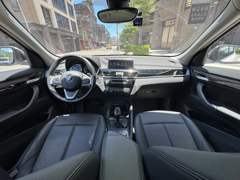BMW/ 寶馬  X1 SERIES  X1 sDrive20i 金鑽店~BMW X1 總代理 20i  渦輪增壓 192匹馬力 前輪驅動 7速自手排 里程保證5萬多公里 車況超優 可提供SUM全省保固！ | 新北市汽車商業同業公會｜TACA優良車商聯盟｜中古、二手車買車賣車公會認證保固