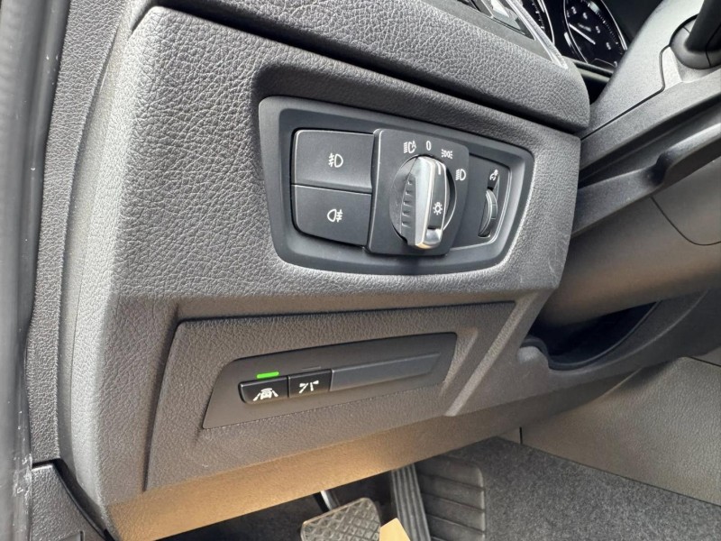 BMW/ 寶馬  1 SERIES  118i 金鑽店~優質美車 2019年式 BMW118i 白 里程保證只跑5萬多公里  | 新北市汽車商業同業公會｜TACA優良車商聯盟｜中古、二手車買車賣車公會認證保固