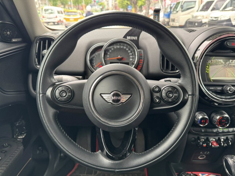 MINI  Cooper S 金鑽店~Mini  Cooper S 渦輪增壓 2.0 前驅 8速手自排 192匹馬力 里程保證！車況極優！ | 新北市汽車商業同業公會｜TACA優良車商聯盟｜中古、二手車買車賣車公會認證保固