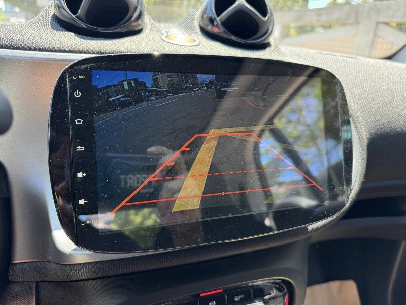 Smart  SMART FORTWO 金鑽店~新進2019年式 SMART FORTWO 2人座 6速雙離合器自手排 自然進氣 1.0 後輪驅動 71匹馬力 此車超省油省稅 遮風擋雨 冬暖夏涼 停車超方便 情侶外出遊玩神車！ | 新北市汽車商業同業公會｜TACA優良車商聯盟｜中古、二手車買車賣車公會認證保固