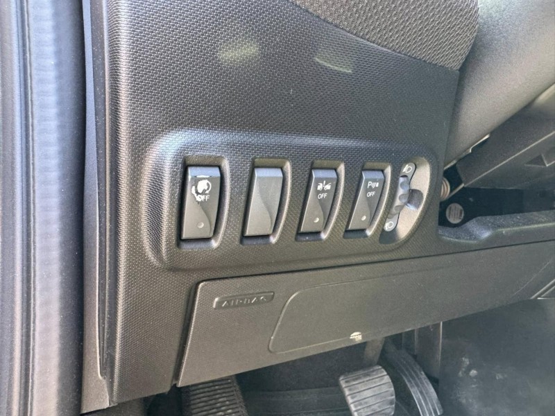 Smart  SMART FORTWO 金鑽店~新進2019年式 SMART FORTWO 2人座 6速雙離合器自手排 自然進氣 1.0 後輪驅動 71匹馬力 此車超省油省稅 遮風擋雨 冬暖夏涼 停車超方便 情侶外出遊玩神車！ | 新北市汽車商業同業公會｜TACA優良車商聯盟｜中古、二手車買車賣車公會認證保固