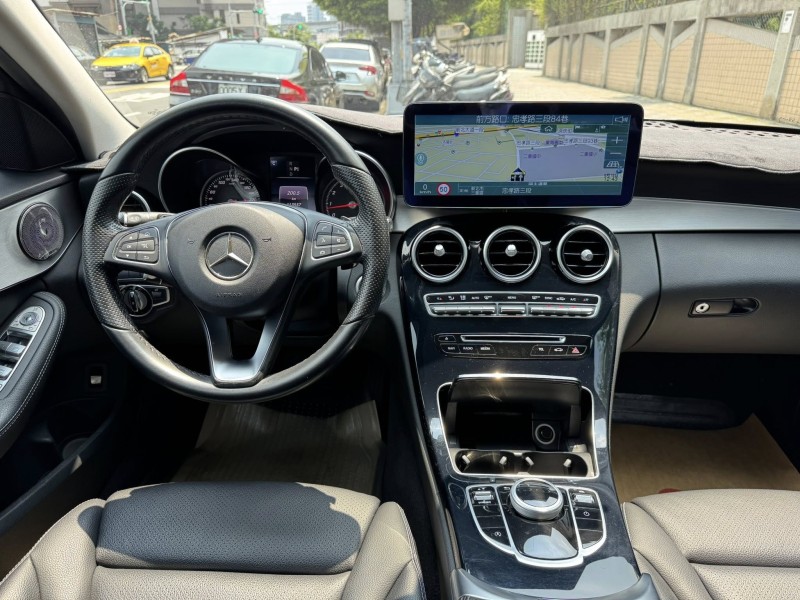 Mercedes-Benz/賓士   C-CLASS  C200 金鑽店~C200 Avantgarde  旅行式 5門掀背  9速手自排 渦輪增壓 184匹馬力 2.0 後輪驅動  里程保證11萬多公里 車況超優！ | 新北市汽車商業同業公會｜TACA優良車商聯盟｜中古、二手車買車賣車公會認證保固