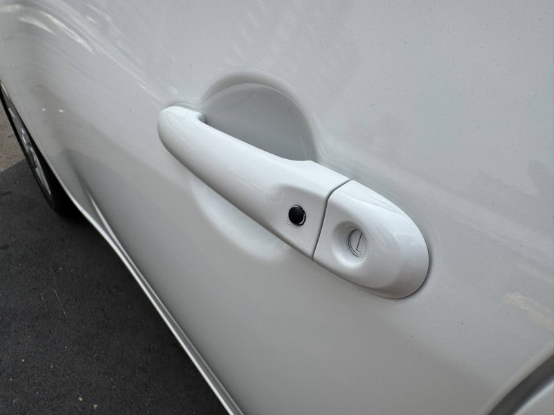 Nissan  Tiida 金鑽店~TIIDA 1.6 掀背旗艦版 自然進氣 115匹馬力 CVT無段變速 前輪驅動 省油好開 穩定性高 里程保證只跑8萬多公里！ | 新北市汽車商業同業公會｜TACA優良車商聯盟｜中古、二手車買車賣車公會認證保固