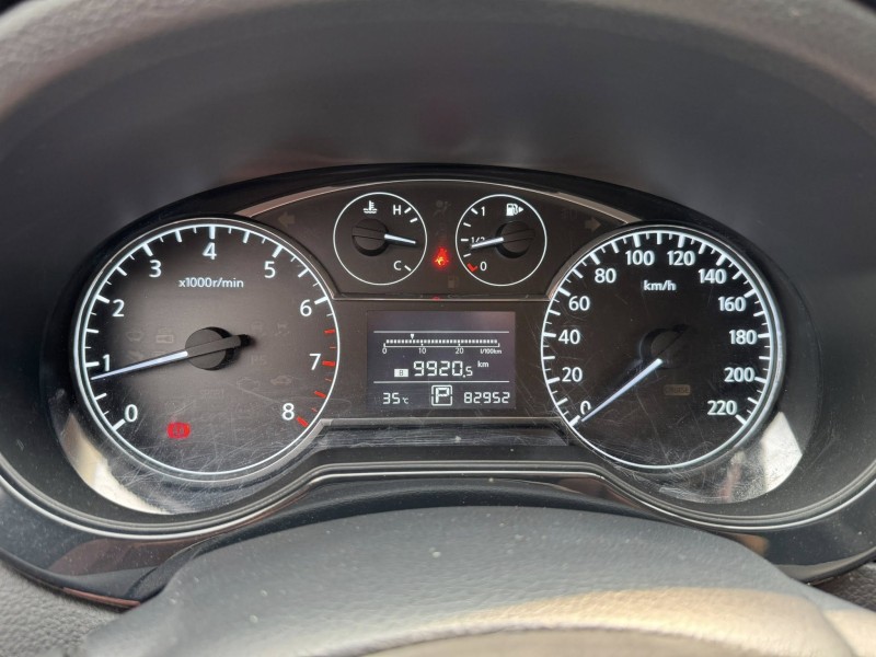 Nissan  Tiida 金鑽店~TIIDA 1.6 掀背旗艦版 自然進氣 115匹馬力 CVT無段變速 前輪驅動 省油好開 穩定性高 里程保證只跑8萬多公里！ | 新北市汽車商業同業公會｜TACA優良車商聯盟｜中古、二手車買車賣車公會認證保固