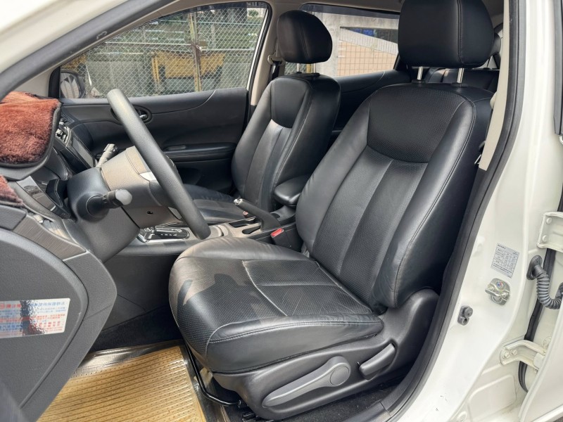 Nissan  Tiida 金鑽店~TIIDA 1.6 掀背旗艦版 自然進氣 115匹馬力 CVT無段變速 前輪驅動 省油好開 穩定性高 里程保證只跑8萬多公里！ | 新北市汽車商業同業公會｜TACA優良車商聯盟｜中古、二手車買車賣車公會認證保固