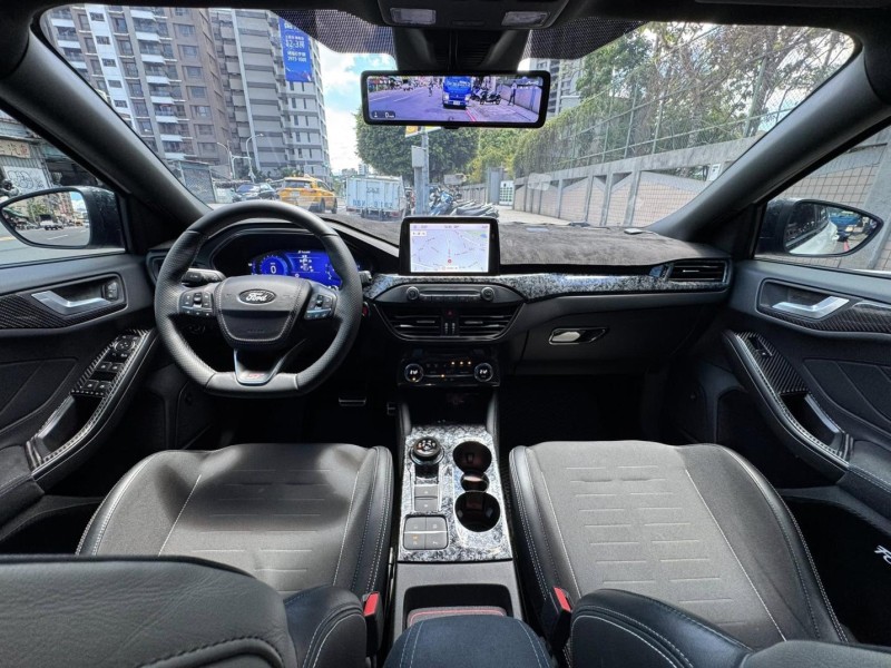 Ford/福特  Focus 金鑽店~FOCUS  正ST 2.3 進口版 掀背 280匹馬力 渦輪增壓 7速手自排 前輪驅動 RECARO雙前座跑車座椅 4門迎賓燈 全螢幕智慧行車記錄器!! | 新北市汽車商業同業公會｜TACA優良車商聯盟｜中古、二手車買車賣車公會認證保固
