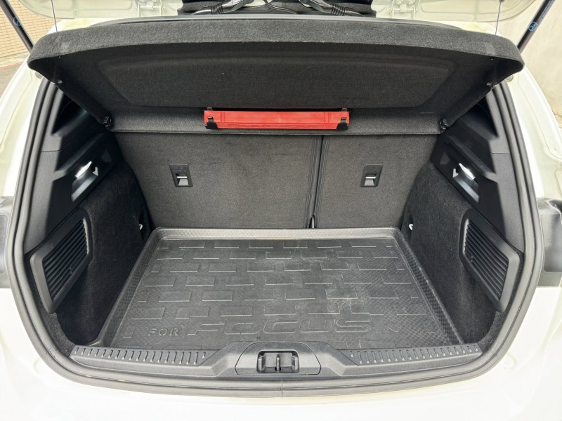 Ford/福特  Focus 金鑽店~Focus ST-Line 8速手自排 1.5渦輪增壓 182匹大馬力 里程履約保證只跑7萬多公里 第三方認證車 可提供全省保固！ | 新北市汽車商業同業公會｜TACA優良車商聯盟｜中古、二手車買車賣車公會認證保固